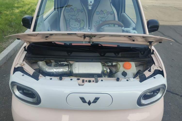 Used Wuling Hongguang MINIEV 2024 3rd Generation 215km Youth Edition Engine Bay