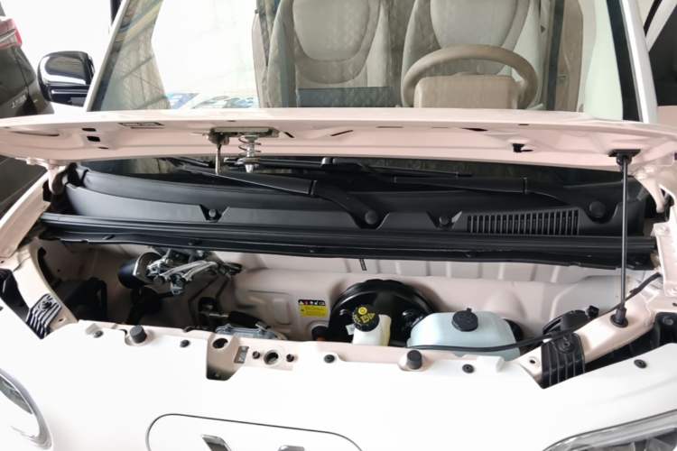 Used Wuling Hongguang MINIEV 2024 3rd Generation 215km Advanced Version Engine Bay