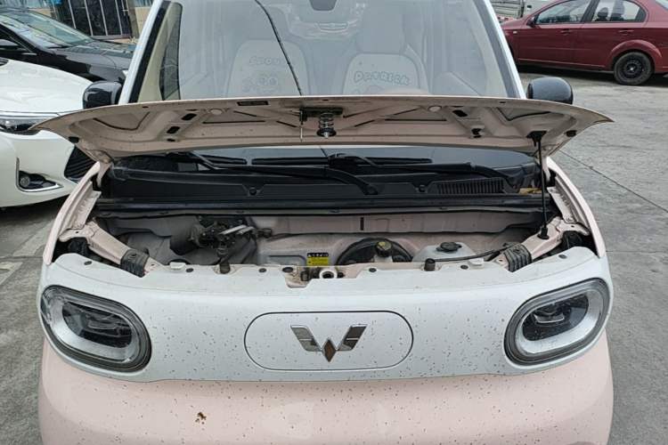 Used Wuling Hongguang MINIEV 2024 3rd Generation 215km Advanced Version Engine Bay
