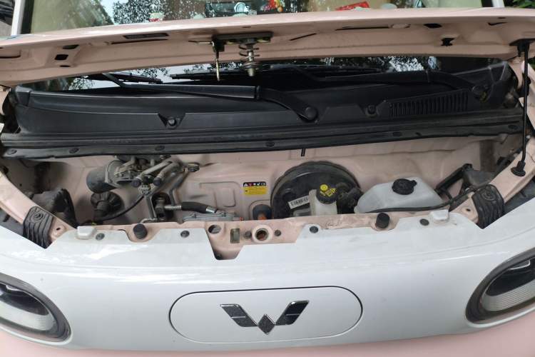 Used Wuling Hongguang MINIEV 2024 3rd Generation 215km Advanced Version Engine Bay