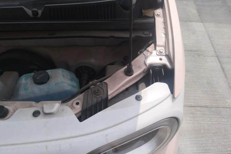 Used Wuling Hongguang MINIEV 2024 3rd Generation 215km Youth Edition Engine Bay Left