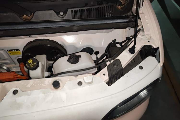 Used Wuling Hongguang MINIEV 2024 3rd Generation 215km Youth Edition Engine Bay Left