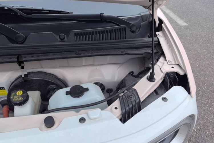 Used Wuling Hongguang MINIEV 2024 Third Generation 120 km Engine Bay Left