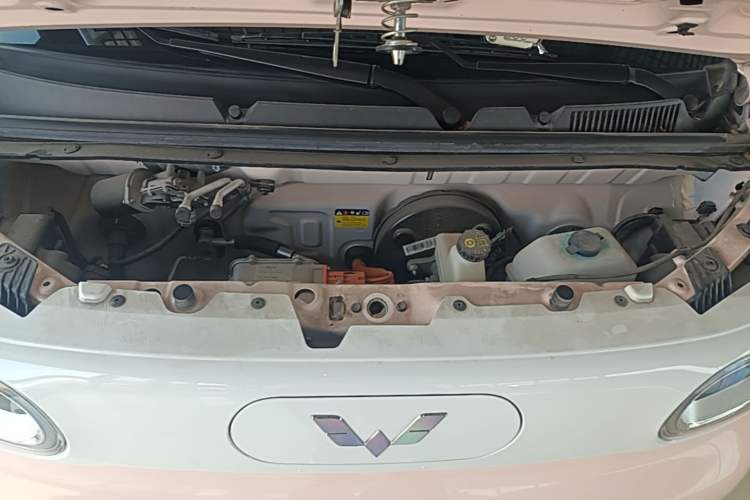 Used Wuling Hongguang MINIEV 2024 3rd Generation 215km Advanced Version Engine Bay