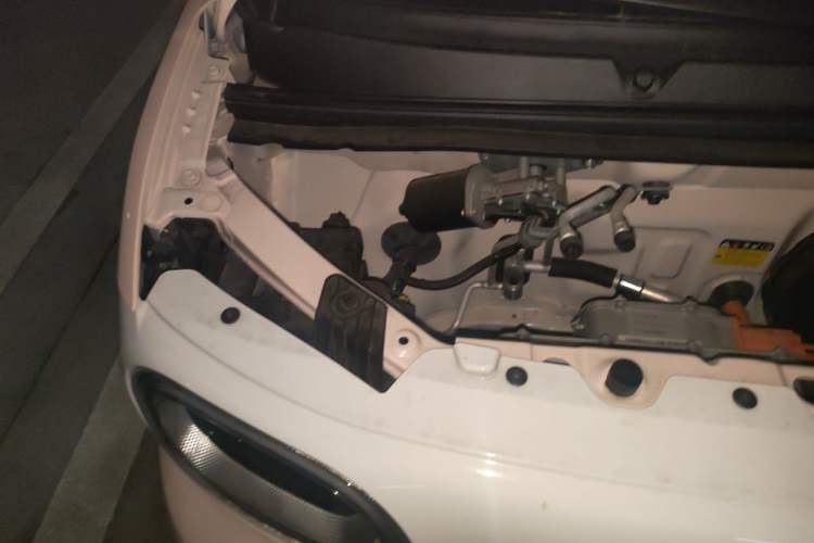 Used Wuling Hongguang MINIEV 2024 3rd Generation 215km Youth Edition Engine Bay Right