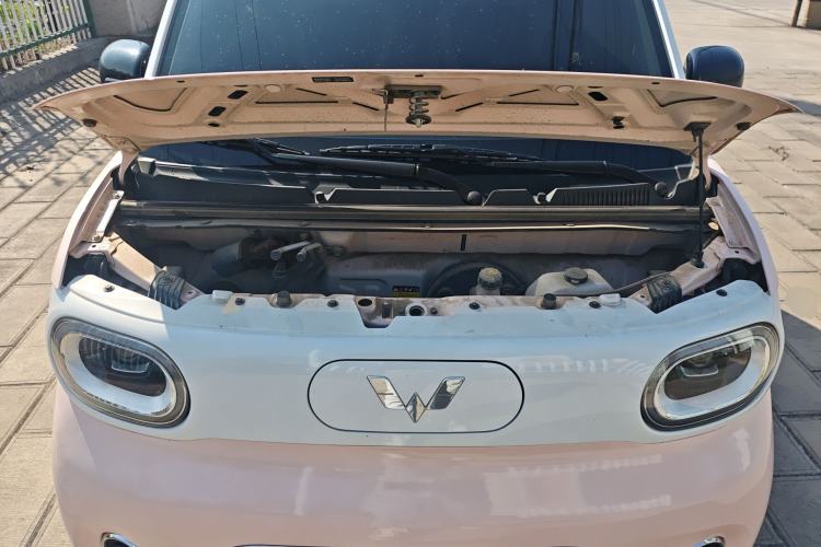 Used Wuling Hongguang MINIEV 2024 3rd Generation 170 km Engine Bay