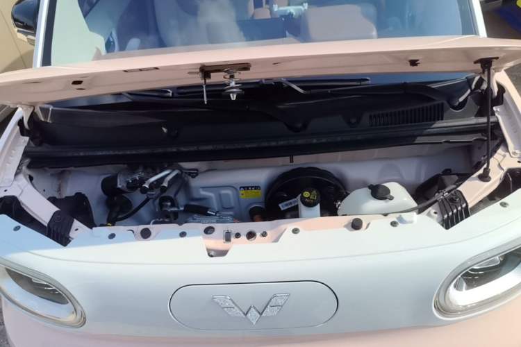 Used Wuling Hongguang MINIEV 2024 3rd Generation 215km Advanced Version Engine Bay