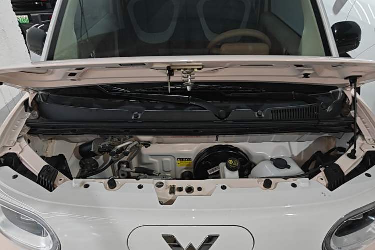 Used Wuling Hongguang MINIEV 2024 3rd Generation 215km Youth Edition Engine Bay