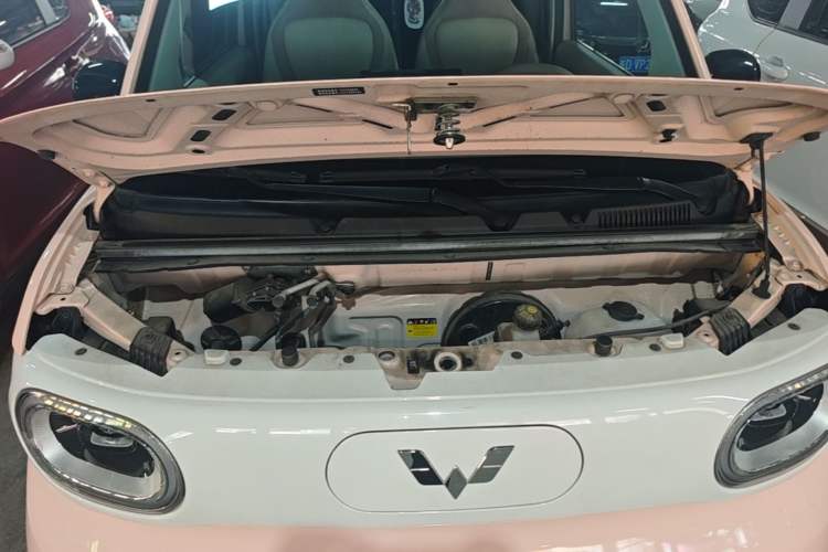 Used Wuling Hongguang MINIEV 2024 3rd Generation 215km Youth Edition Engine Bay
