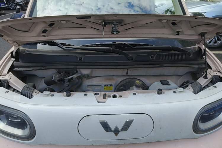 Used Wuling Hongguang MINIEV 2024 3rd Generation 215km Youth Edition Engine Bay