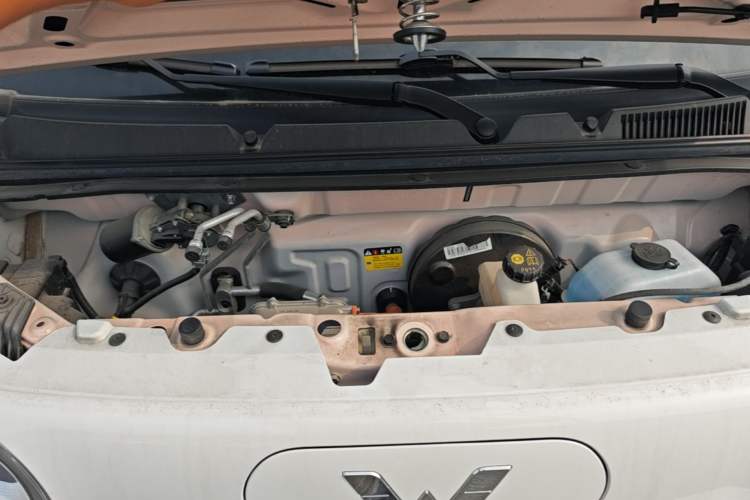 Used Wuling Hongguang MINIEV 2024 3rd Generation 215km Youth Edition Engine Bay