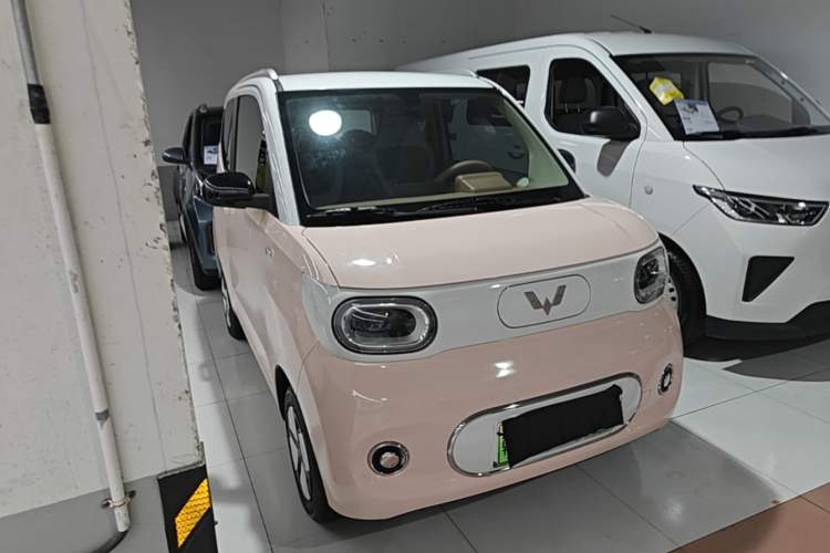 Used Wuling Hongguang MINIEV 2024 3rd Generation 215km Youth Edition Exterior 1