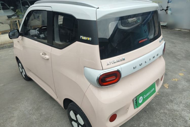 Used Wuling Hongguang MINIEV 2024 3rd Generation 215km Advanced Version Exterior 2