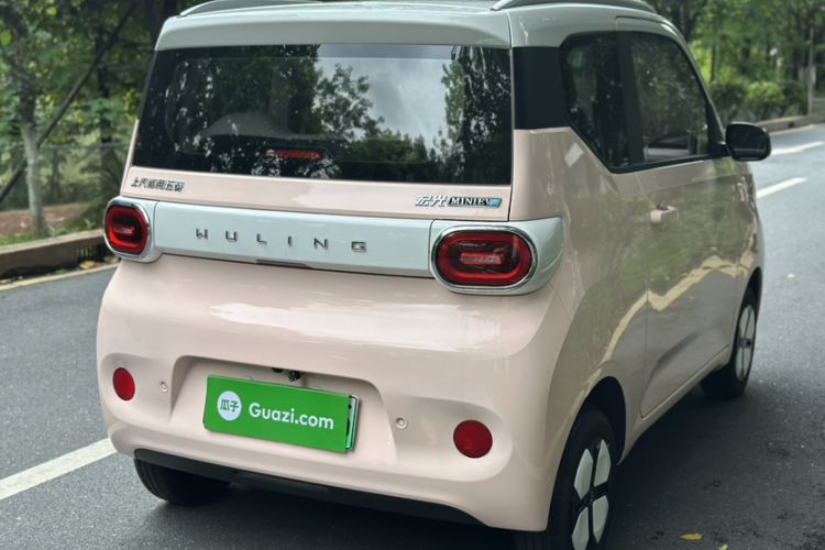 Used Wuling Hongguang MINIEV 2024 3rd Generation 215km Advanced Version Exterior 3
