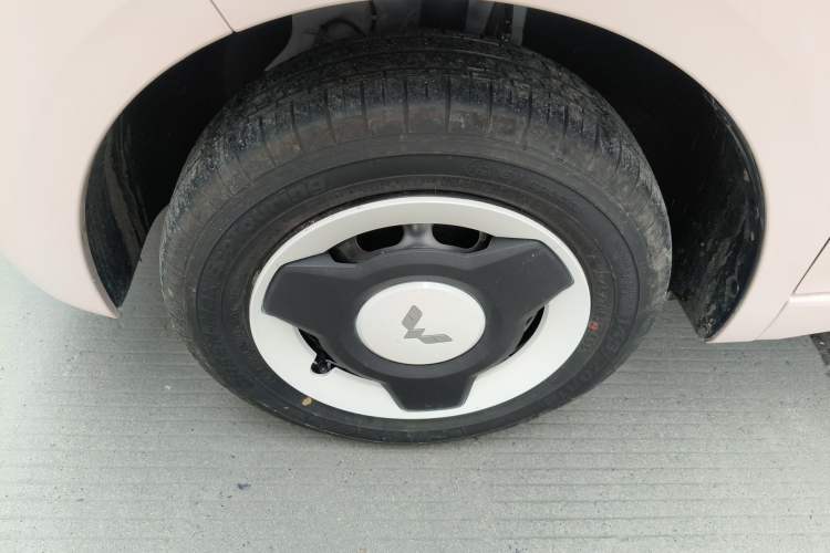 Used Wuling Hongguang MINIEV 2024 3rd Generation 215km Youth Edition Exterior 4