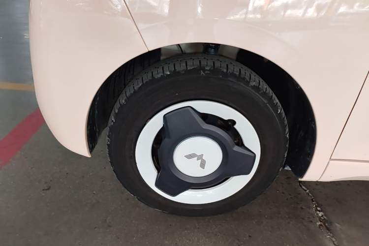 Used Wuling Hongguang MINIEV 2024 3rd Generation 170 km Exterior 4