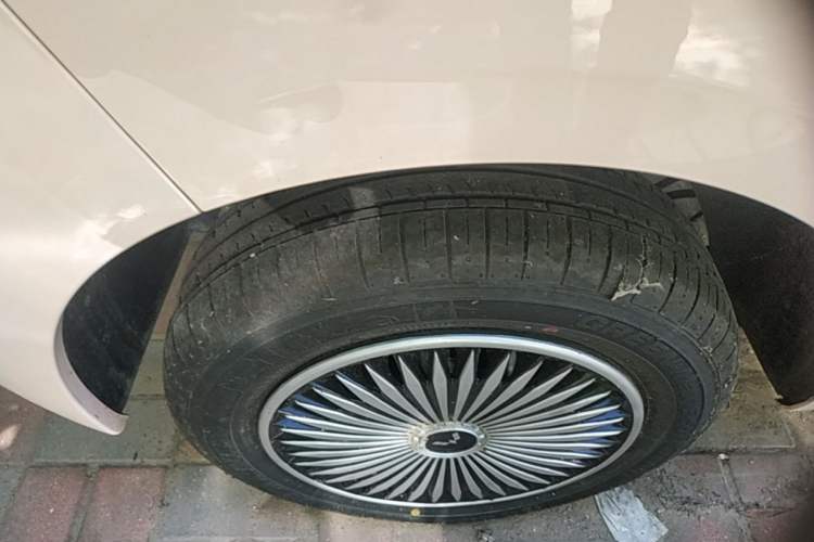 Used Wuling Hongguang MINIEV 2024 3rd Generation 215km Youth Edition Exterior 5