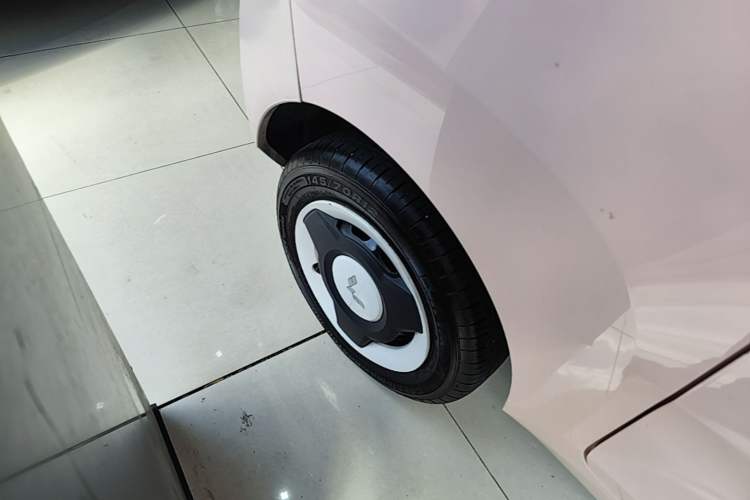 Used Wuling Hongguang MINIEV 2024 3rd Generation 170 km Exterior 5