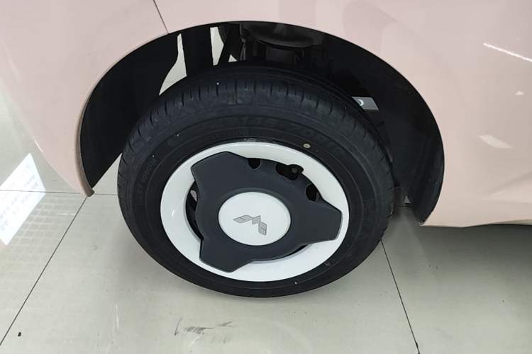 Used Wuling Hongguang MINIEV 2024 3rd Generation 215km Youth Edition Exterior 5