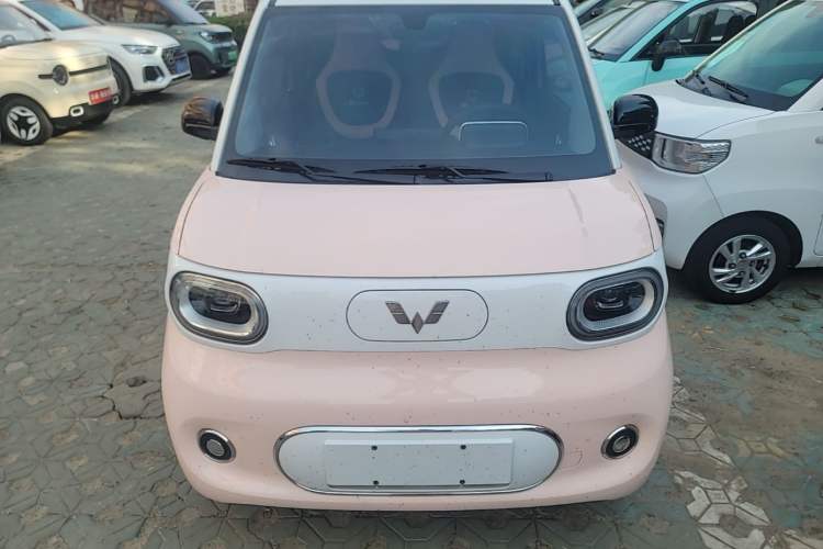Used Wuling Hongguang MINIEV 2024 3rd Generation 215km Advanced Version Front