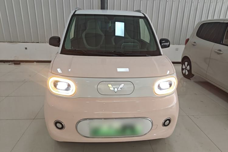 Used Wuling Hongguang MINIEV 2024 3rd Generation 215km Advanced Version Front