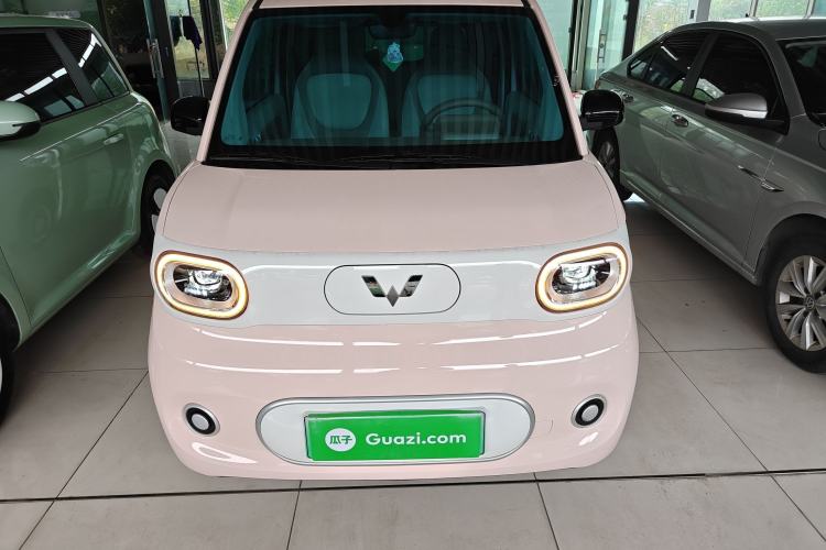 Used Wuling Hongguang MINIEV 2024 3rd Generation 215km Youth Edition Front