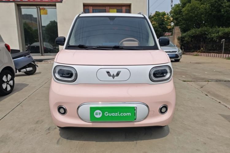 Used Wuling Hongguang MINIEV 2024 3rd Generation 215km Advanced Version Front