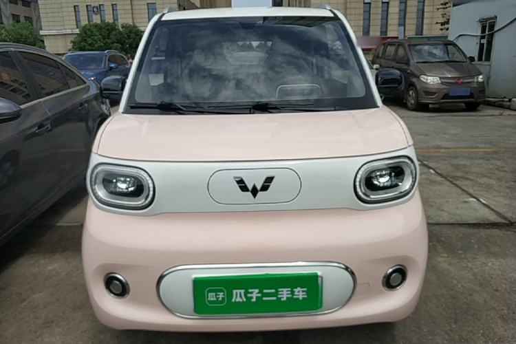 Used Wuling Hongguang MINIEV 2024 3rd Generation 215km Advanced Version Front
