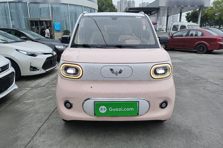 Used Wuling Hongguang MINIEV 2024 3rd Generation 215km Advanced Version Front