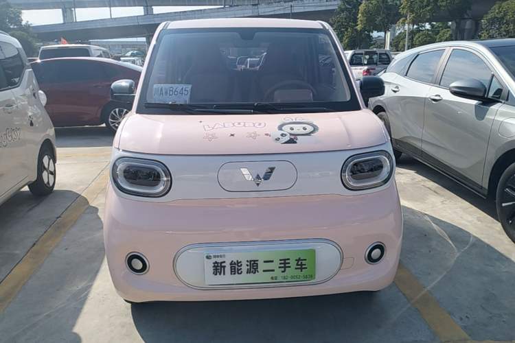 Used Wuling Hongguang MINIEV 2024 3rd Generation 215km Youth Edition Front