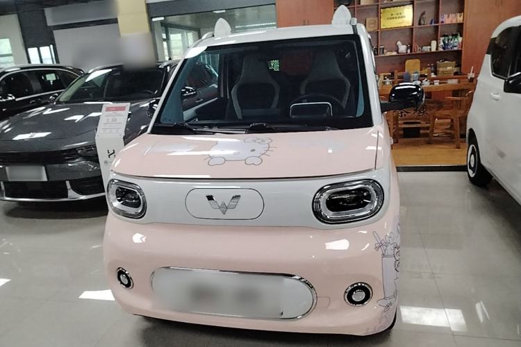 Used Wuling Hongguang MINIEV 2024 3rd Generation 215km Advanced Version Front