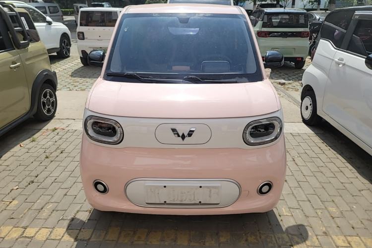 Used Wuling Hongguang MINIEV 2024 3rd Generation 215km Youth Edition Front