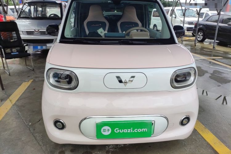 Used Wuling Hongguang MINIEV 2024 3rd Generation 215km Advanced Version Front