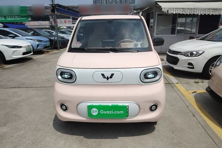 Used Wuling Hongguang MINIEV 2024 3rd Generation 215km Youth Edition Front