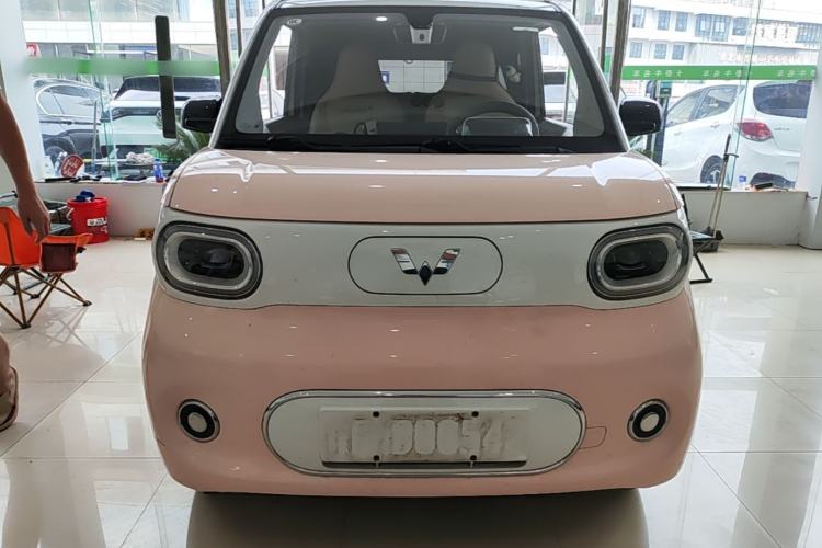 Used Wuling Hongguang MINIEV 2024 3rd Generation 215km Advanced Version Front