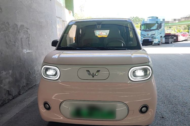 Used Wuling Hongguang MINIEV 2024 3rd Generation 215km Youth Edition Front