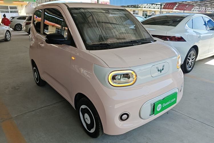 Used Wuling Hongguang MINIEV 2024 3rd Generation 215km Youth Edition Front Right 45 Deg
