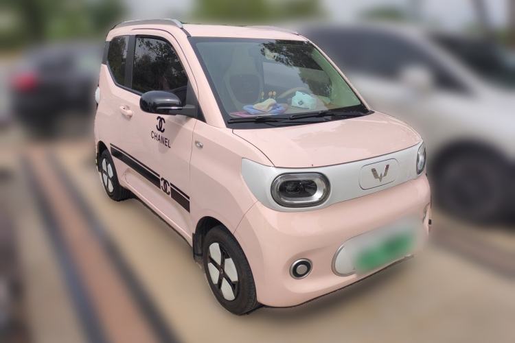 Used Wuling Hongguang MINIEV 2024 3rd Generation 215km Youth Edition Front Right 45 Deg