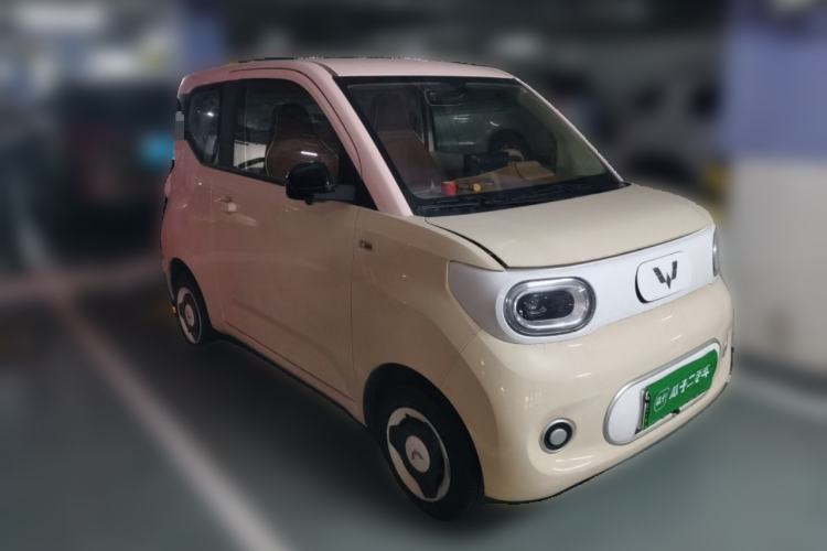 Used Wuling Hongguang MINIEV 2024 3rd Generation 215km Youth Edition Front Right 45 Deg