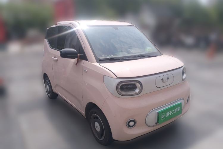 Used Wuling Hongguang MINIEV 2024 3rd Generation 215km Youth Edition Front Right 45 Deg