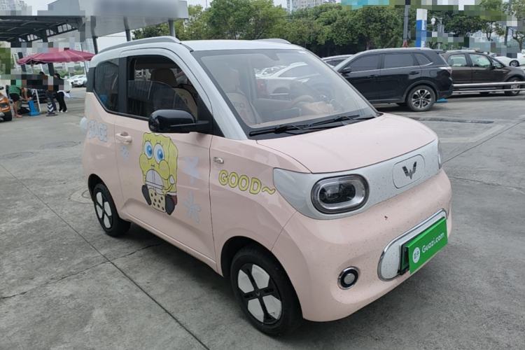 Used Wuling Hongguang MINIEV 2024 3rd Generation 215km Advanced Version Front Right 45 Deg