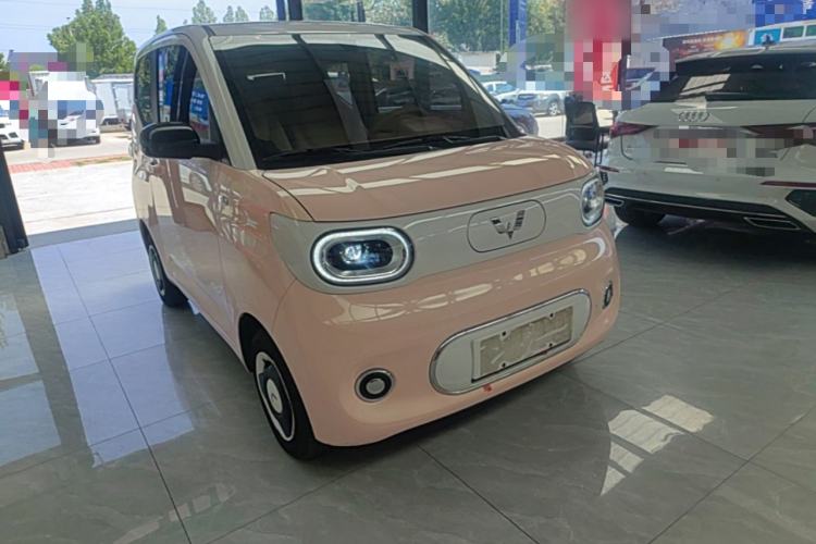 Used Wuling Hongguang MINIEV 2024 Third Generation 120 km Front Right 45 Deg