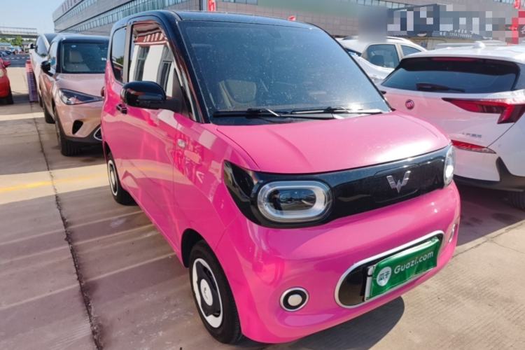 Used Wuling Hongguang MINIEV 2024 3rd Generation 215km Youth Edition Front Right 45 Deg