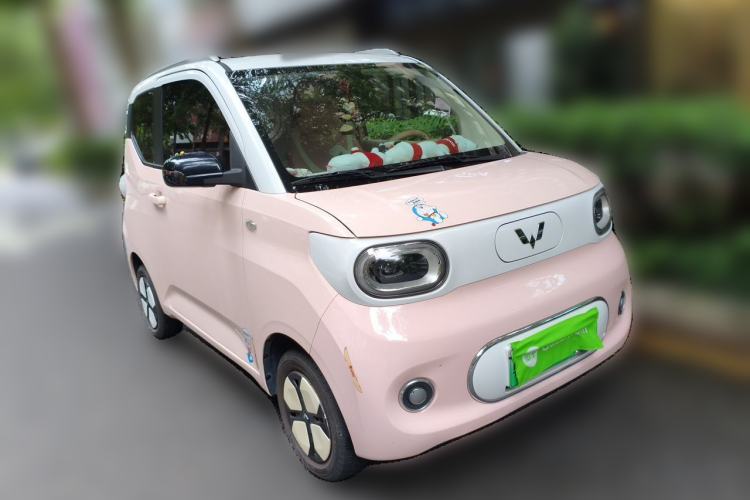 Used Wuling Hongguang MINIEV 2024 3rd Generation 215km Advanced Version Front Right 45 Deg