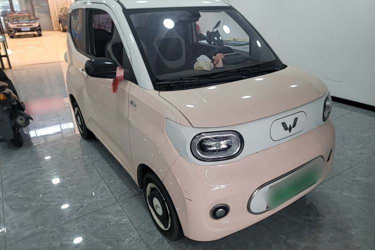 Used Wuling Hongguang MINIEV 2024 3rd Generation 170 km Front Right 45 Deg