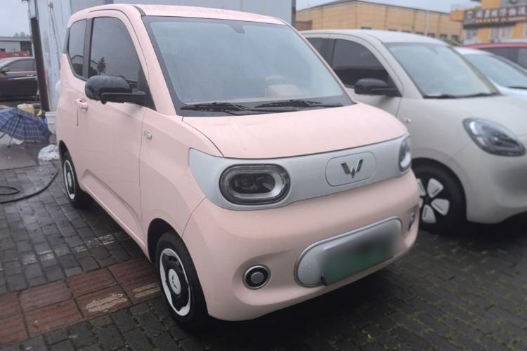 Used Wuling Hongguang MINIEV 2024 3rd Generation 215km Youth Edition Front Right 45 Deg