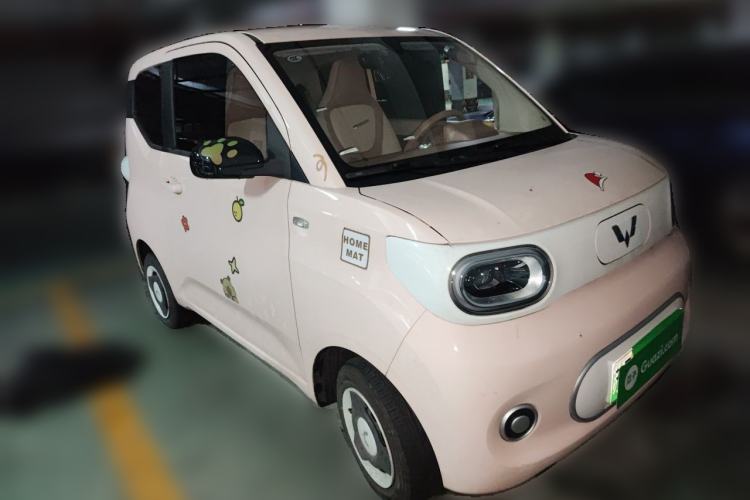 Used Wuling Hongguang MINIEV 2024 3rd Generation 215km Youth Edition Front Right 45 Deg
