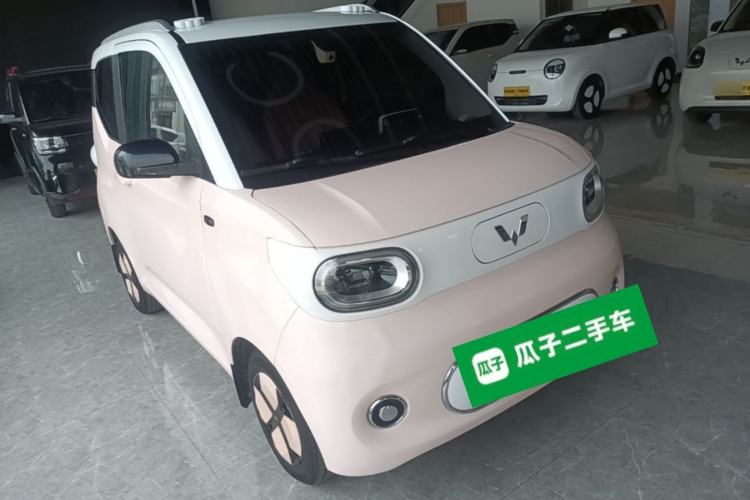 Used Wuling Hongguang MINIEV 2024 3rd Generation 170 km Front Right 45 Deg