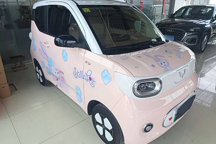 Used Wuling Hongguang MINIEV 2024 3rd Generation 215km Advanced Version Front Right 45 Deg