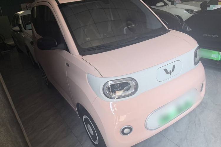 Used Wuling Hongguang MINIEV 2024 3rd Generation 215km Youth Edition Front Right 45 Deg